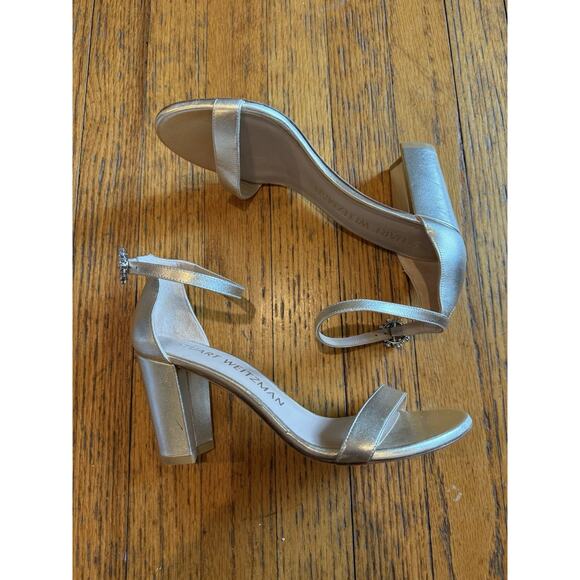 Stuart Weitzman Sandal Size 8 B Nearlynude Gem Buckle Gold GUC - Picture 8 of 14